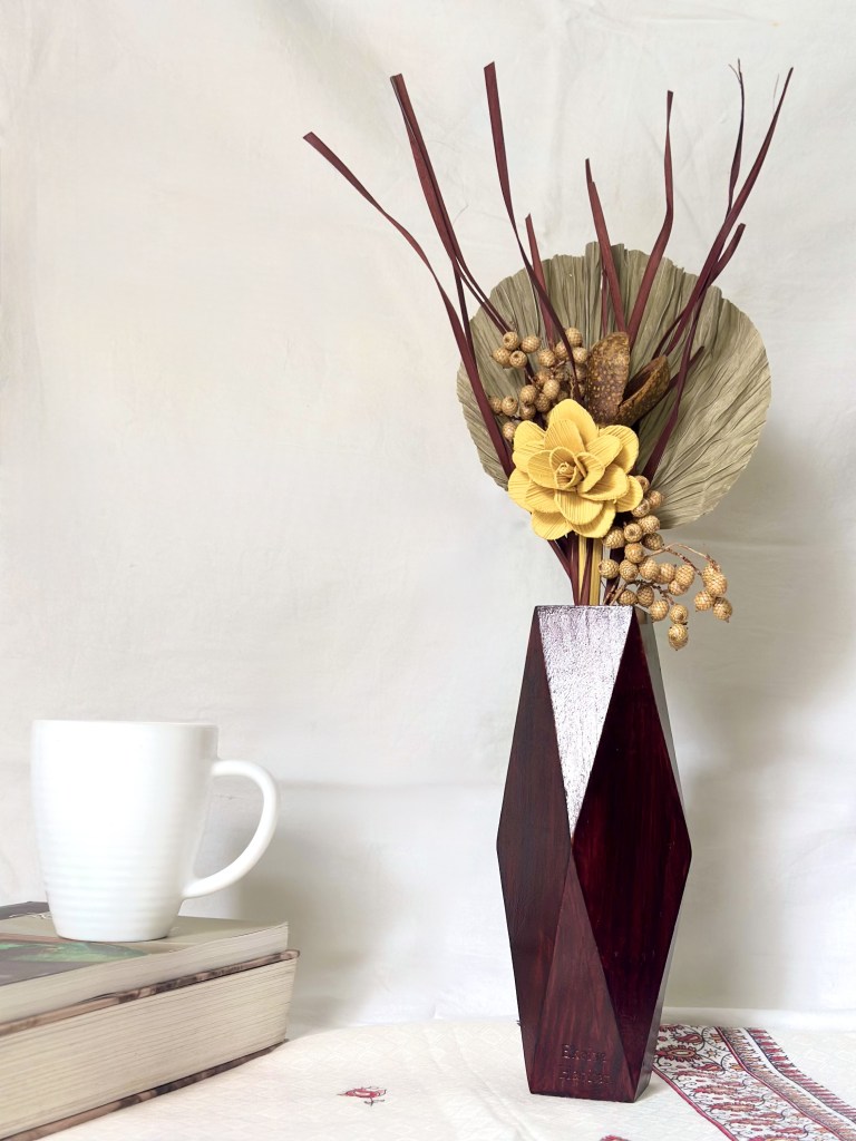 AuraFlow Vase [Choco Brown]