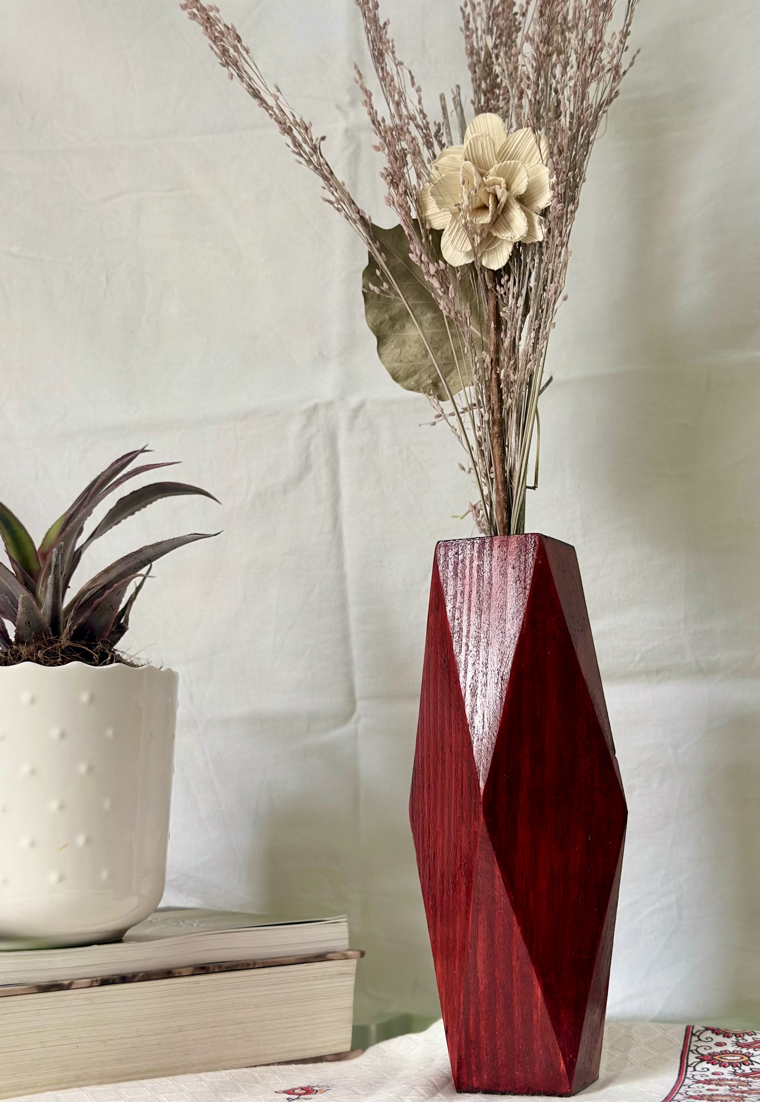 AuraFlow Vase [Rose Red] - Image 1